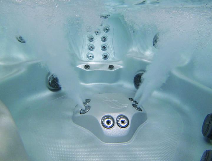 hot tub hydrotherapy jets