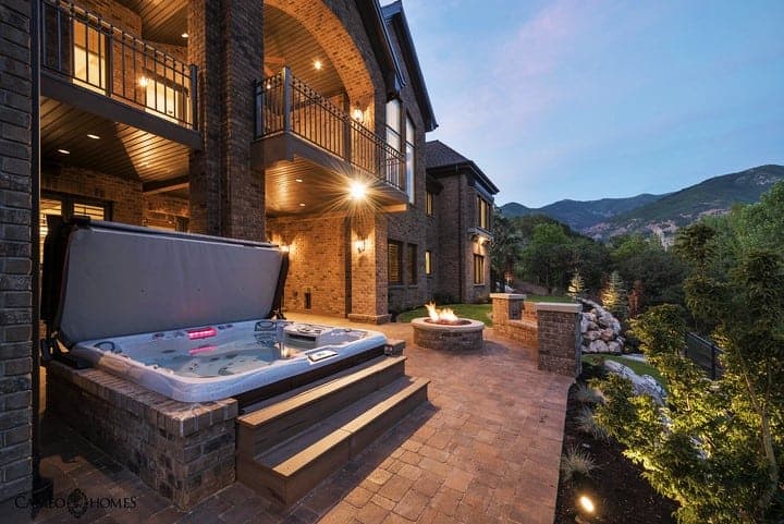 Imagine Backyard Living Hot Tub Spa Jacuzzi Sundance