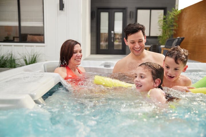 sundance spas - 4-person hot tubs